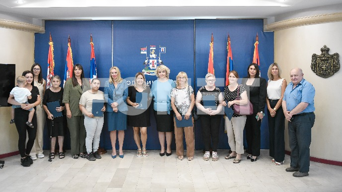 Podrška za sedam porodica